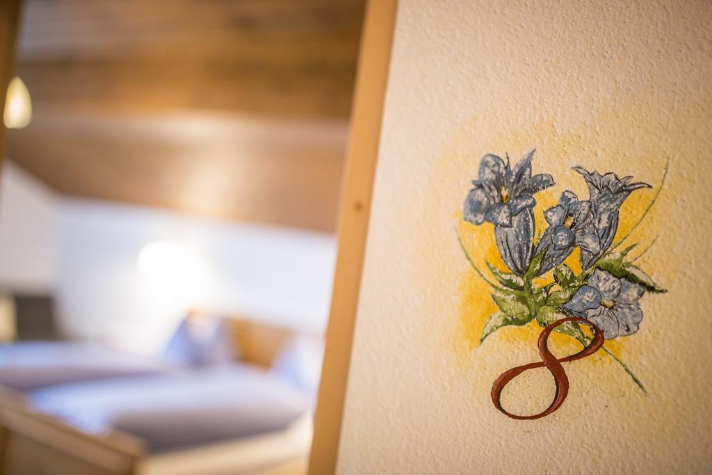Berggasthaus Agritur Moserhof Braies  Kültér fotó